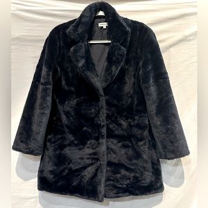 Passage Navy Blue Faux Fur Jacket - Size Large